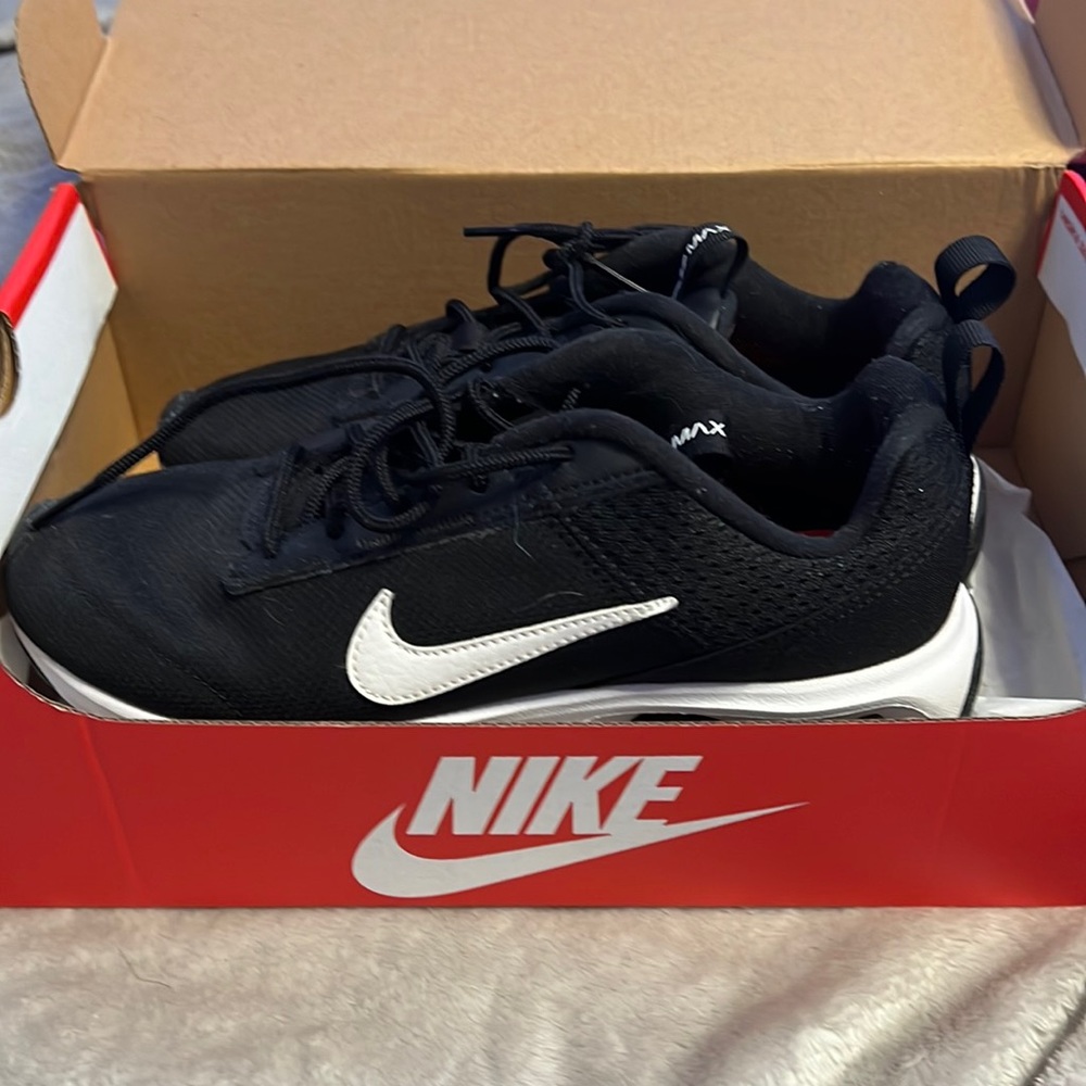 Nike women’s “Air max intrlk lite”